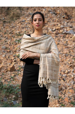 Elegant Warmth. Handwoven Wool Shawl - Checks