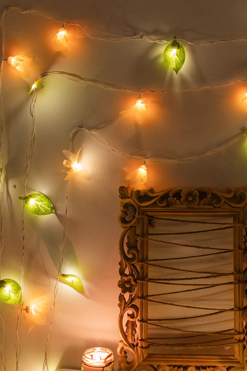 Samoolam Radiant Florals - Crocheted String Lights - Orange