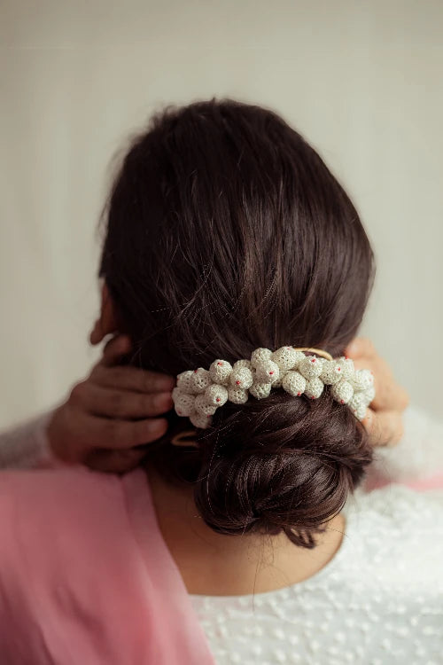 Samoolam White Mogra Moti - Gajra