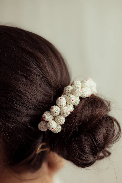 Samoolam White Mogra Moti - Gajra