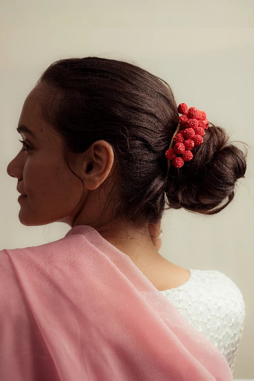 Samoolam Red Mogra Moti - Gajra