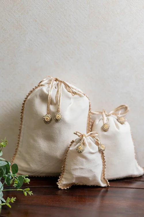 Samoolam Festive Gift Pouch (Set Of 3)- Off White