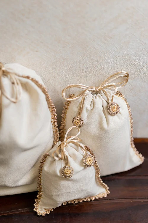 Samoolam Festive Gift Pouch (Set Of 3)- Off White