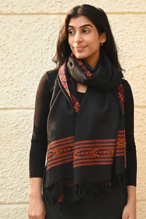 The ICH Exclusive Soft Himachal Wool Stole With Woven Border - Charcoal Trail