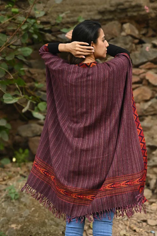 The ICH Exclusive Soft Himachal Wool Poncho With Woven Border - Plum Cake