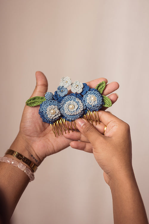 Samoolam Guncha Blue Daisy Bush - Hair Comb Pin