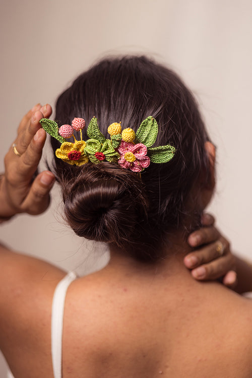 Samoolam Guncha Colored Geraniums - Hair Comb Pin