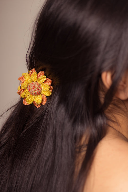 Samoolam Guncha Sunflower Hair Clutch
