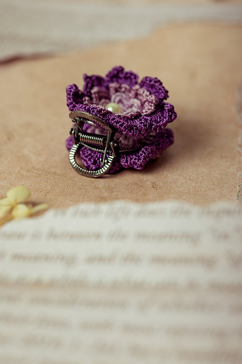 Samoolam Guncha Classic Purple Dahlia Hair Clutch