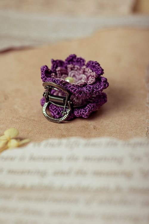 Samoolam Guncha Classic Purple Dahlia Hair Clutch