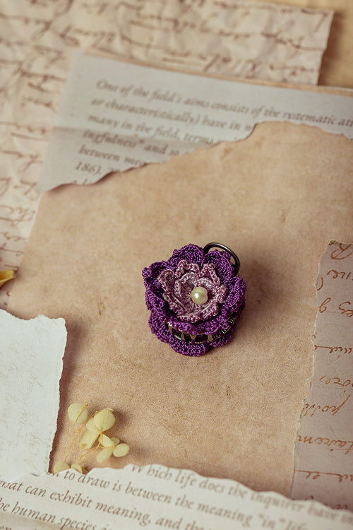 Samoolam Guncha Classic Purple Dahlia Hair Clutch