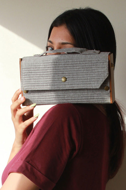 Lukka Chuppi Cadet Box Clutch - Single Sleeve