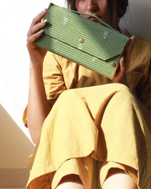 Sage Box Clutch - Single Sleeve