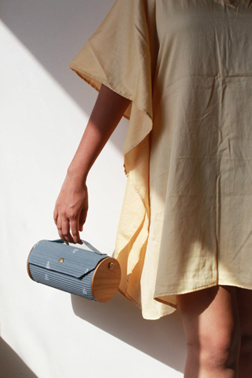 Ash Gray Round Clutch - Single Sleeve