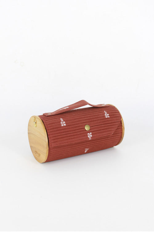 Lukka Chuppi Cocoa Round Clutch - Single Sleeve