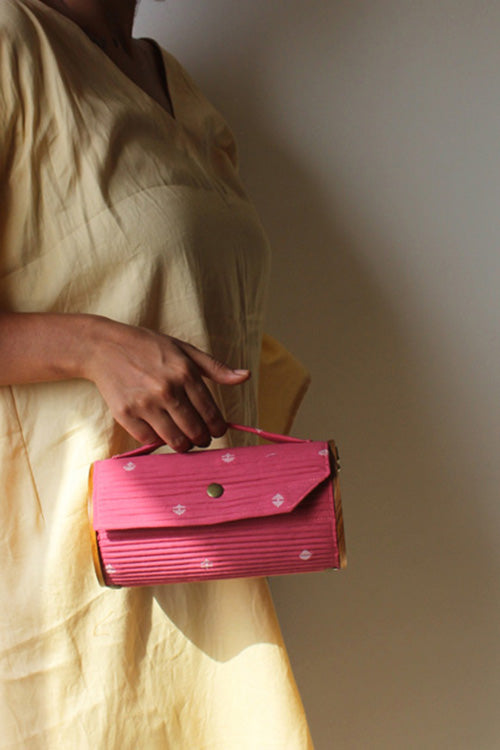 Lukka Chuppi Mauve Round Clutch - Single Sleeve