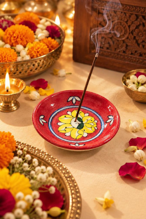 Indidhaage Festive Bloom Gift Hamper | Handmade Toran, Diya Set & Floral Incense Holder | Diwali Home Décor