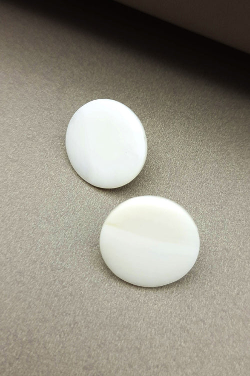 Whe  'Scallop' Mother Of Pearl Earring