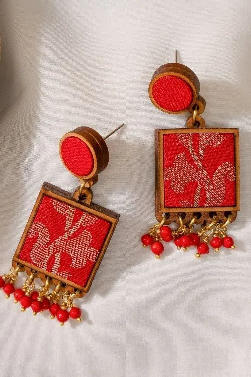 WHE Red Festive Fabric And Repurposed Wood Square Danglers