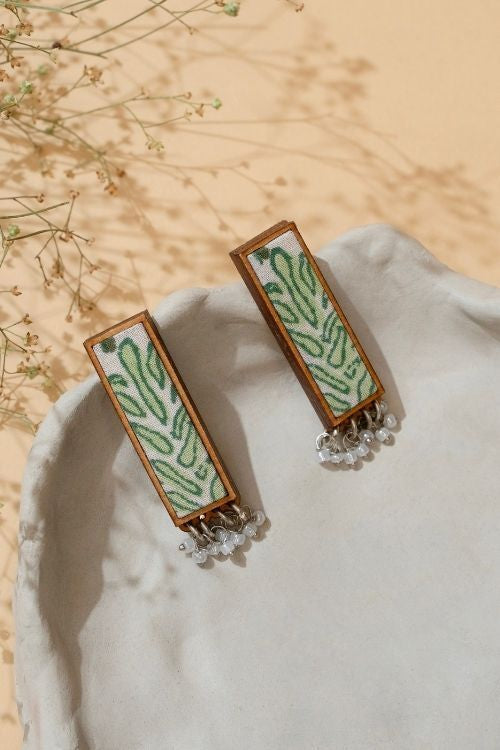 WHE Green Repurposed Fabric And Wood Studs