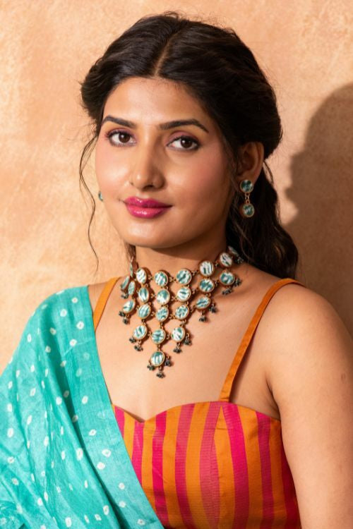 Whe Handcrafted Green Tie And Dye Repurposed Wood And Fabric Choker Necklace