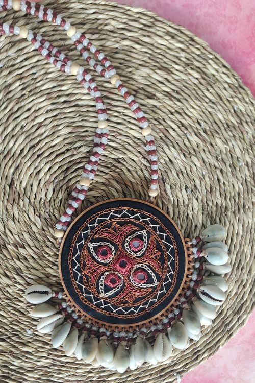 WHE Hand Embroidered Brown Pendant Necklace With Cowry And Beaded String