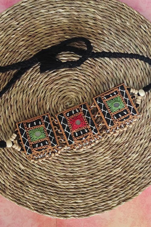 WHE Hand Embroidered Multicolor Choker