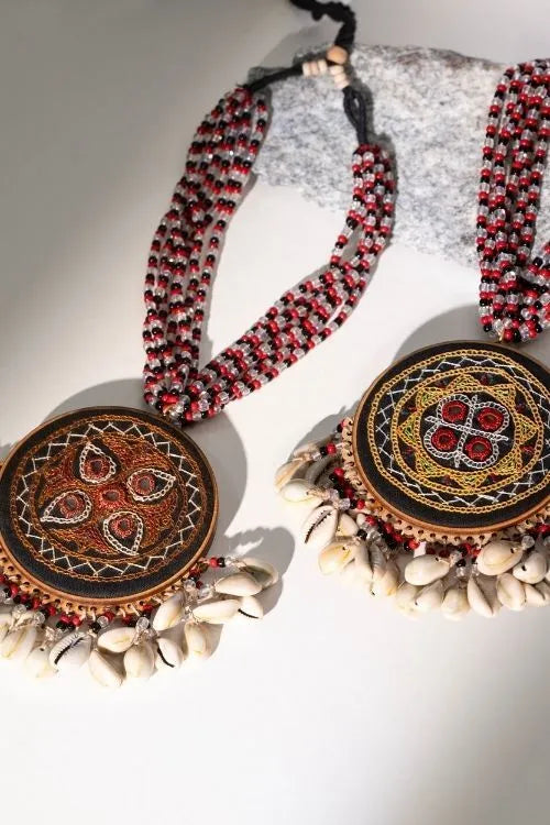 WHE Two In One Hand Embroidered Multicolor Pendant Choker