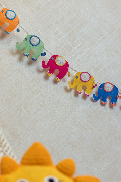 Samoolam Elephant Trail ~ Kids Bunting