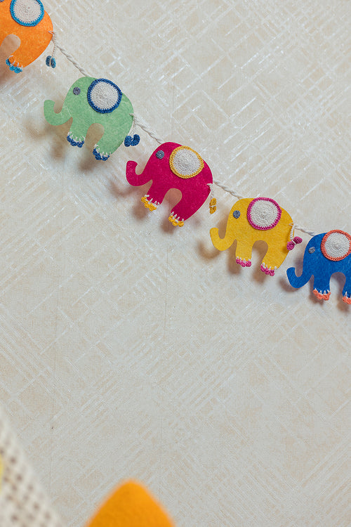 Samoolam Elephant Trail ~ Kids Bunting