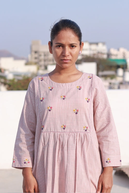 Sadhna “Gul” Hand-Embroidered Cotton Kurta