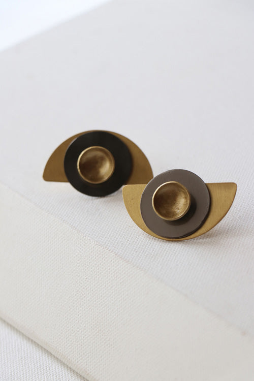 Lukka Chuppi Nova - Half Moon Black Earrings With Brass Off Cut Sheet