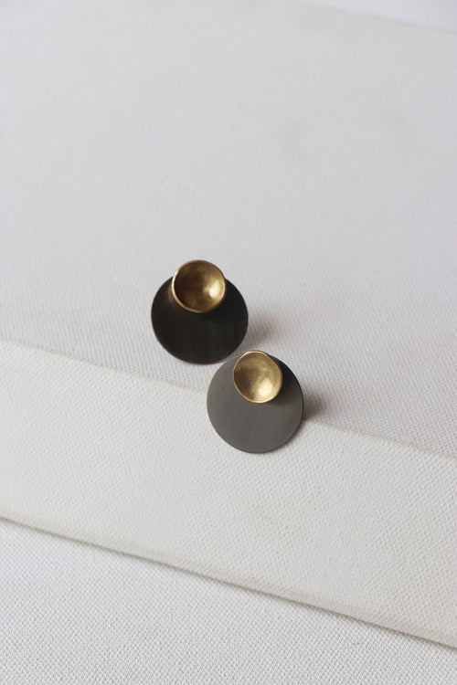 Lukka Chuppi Nova - Circle drop Black earrings with brass off cut sheet.