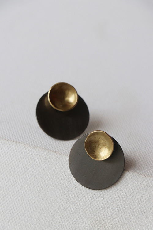 Lukka Chuppi Nova - Circle drop Black earrings with brass off cut sheet.