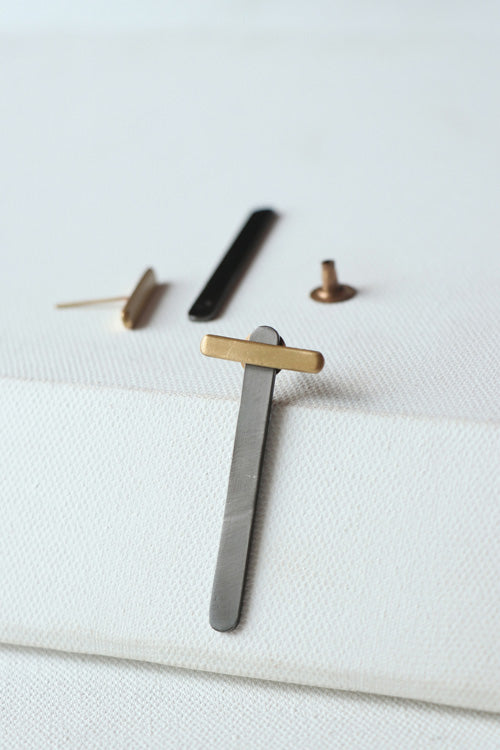 Lukka Chuppi Andromeda - dash stick Black earrings with brass off cut sheet.