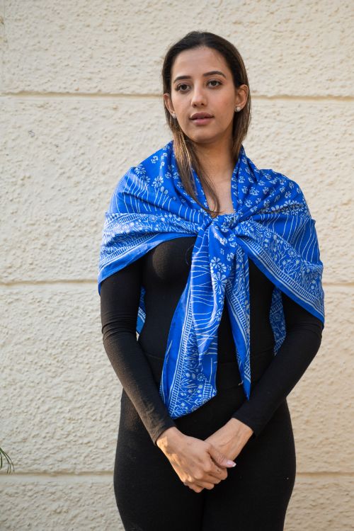 TICH Light & Elegant Silk Printed Stole - Royal Blue Flora