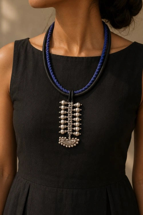 Mayabazaar 'Statement' Handknotted Jarna Necklace