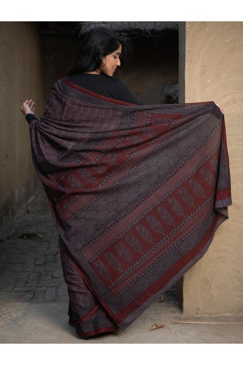 Exclusive Bagh Hand Block Printed Cotton Saree - Grey Paisleys