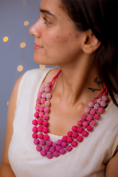 Beaded magenta necklace with ruby and cz stones pendant – Prashanti Sarees