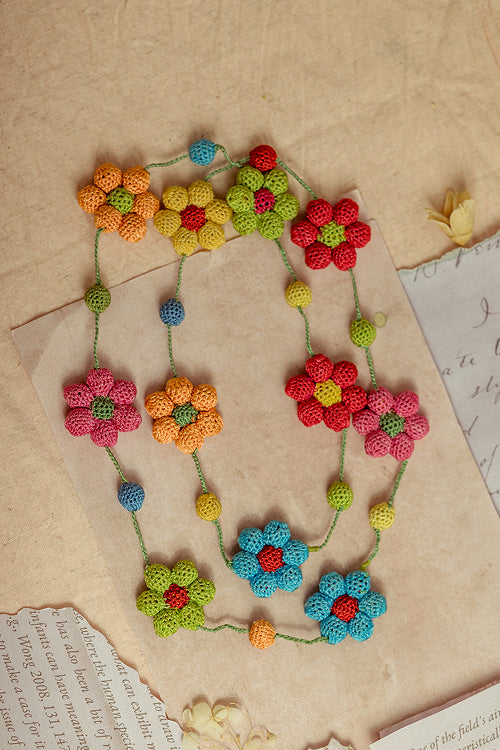 Samoolam Gulnaar Colorful Daisy - Bead String Necklace