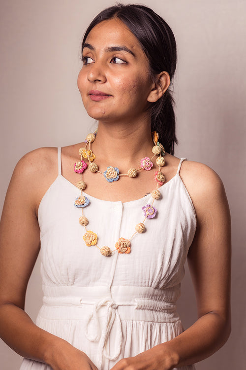 Samoolam Gulnaar Zari Spring Roses - Bead String Necklace