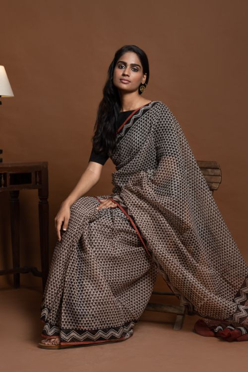ICH Light & Breezy Bagru Hand Block Printed Kota Doria Saree - Black Triangles