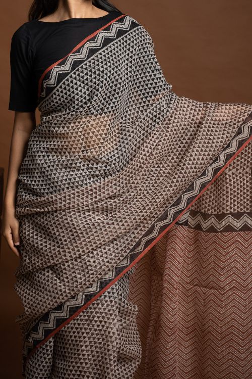 ICH Light & Breezy Bagru Hand Block Printed Kota Doria Saree - Black Triangles