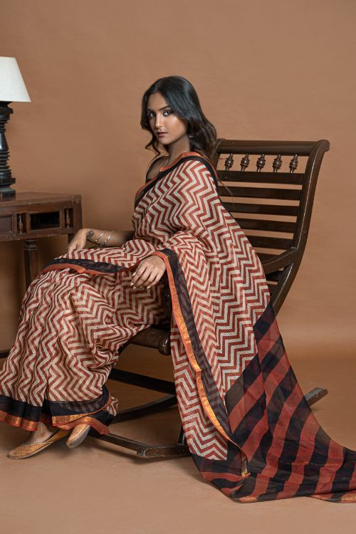 ICH Light & Breezy Bagru Hand Block Printed Kota Doria Saree - Red Zigzags