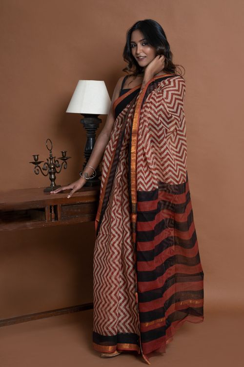 ICH Light & Breezy Bagru Hand Block Printed Kota Doria Saree - Red Zigzags