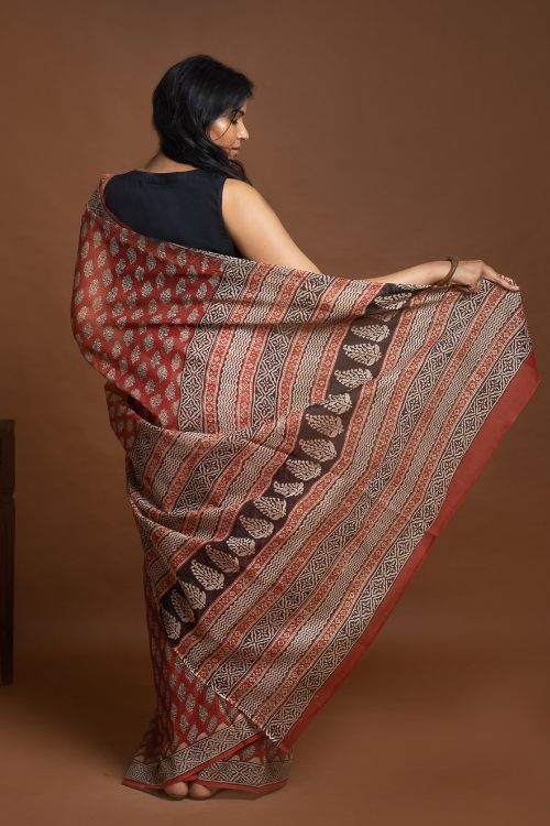 ICH Light & Breezy Bagru Hand Block Printed Kota Doria Saree - Red Flora