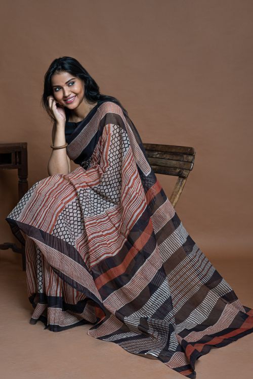 ICH Light & Breezy Bagru Hand Block Printed Kota Doria Saree - Striped Elegance