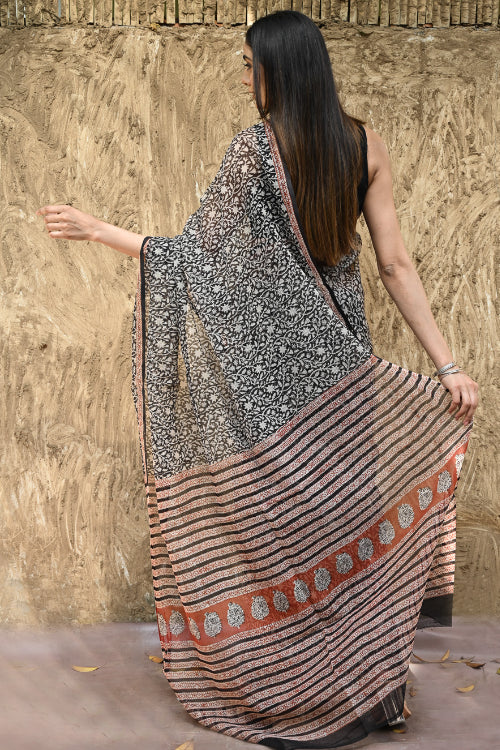 The ICH Bagru Statements : Hand Block Printed Kota Doria Saree - Vanshika - Black, Off-White And Red