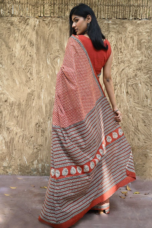 The ICH Bagru Statements : Hand Block Printed Cotton Saree - Gerua Rekh