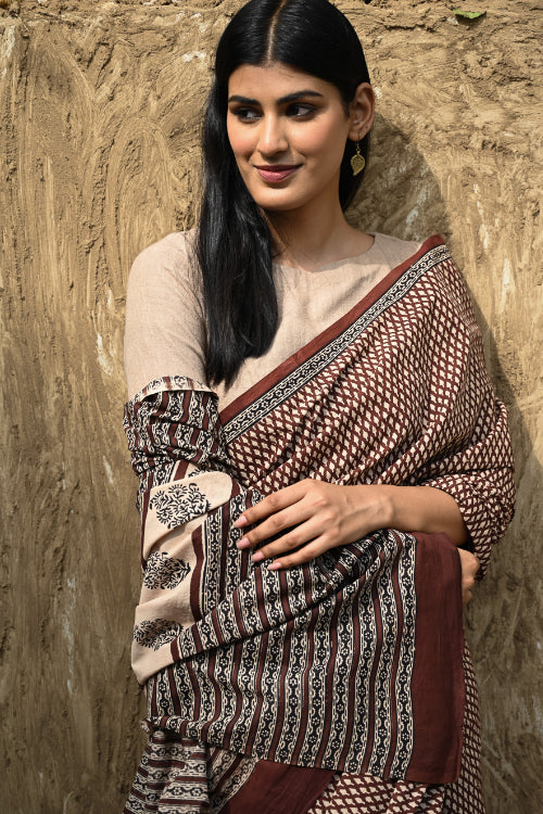 The ICH Bagru Statements : Hand Block Printed Cotton Saree - Mridang Jaal